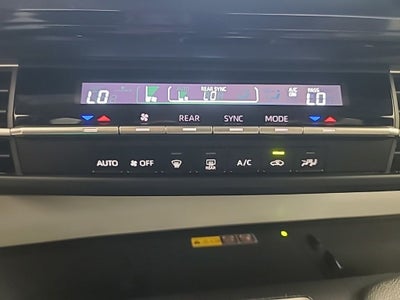 2026 Toyota Sienna LE 8 Passenger