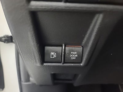 2025 Toyota Sienna LE 8 Passenger