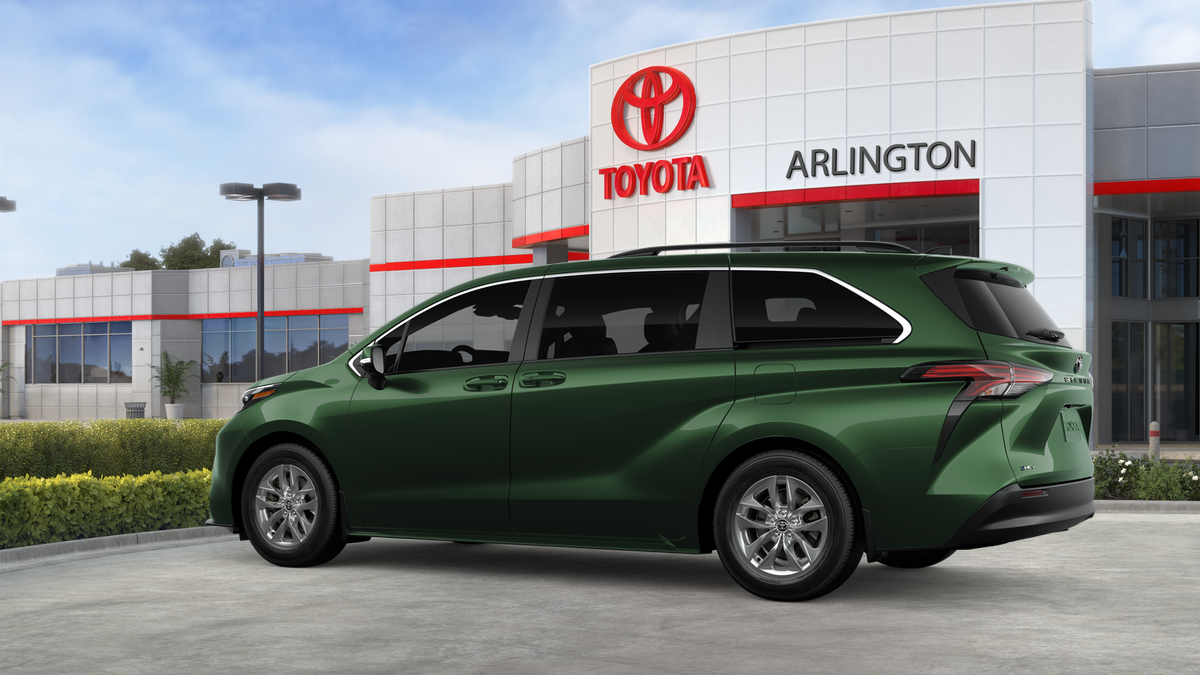2026 Toyota Sienna LE