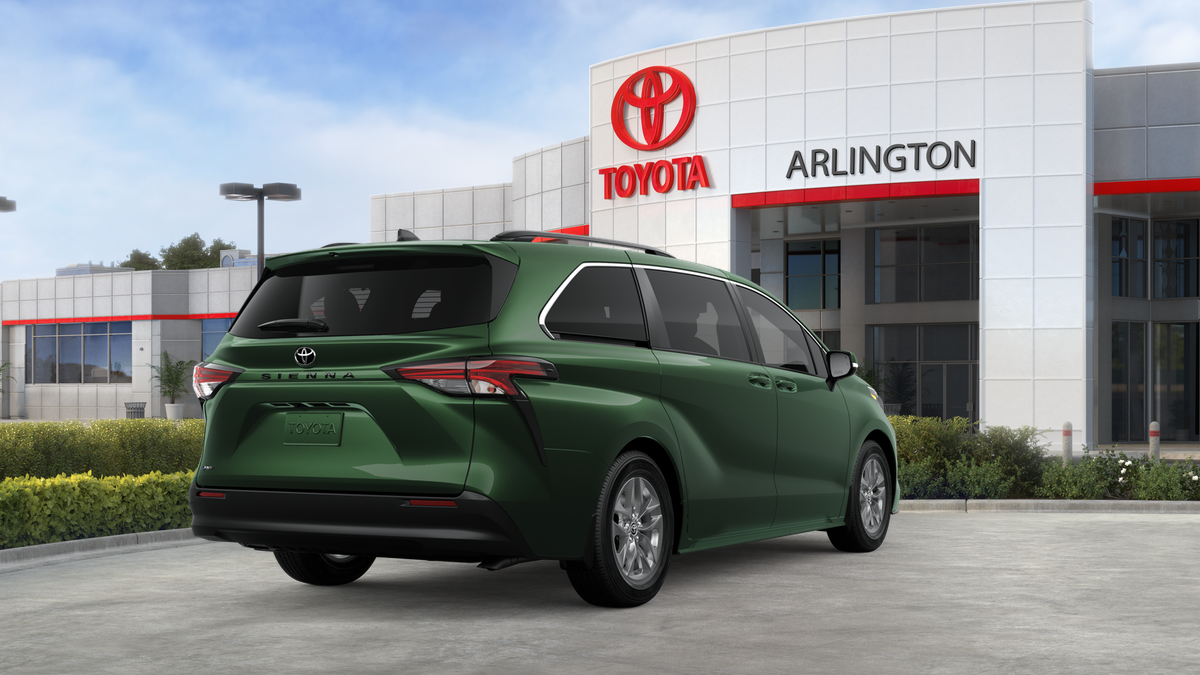 2026 Toyota Sienna LE