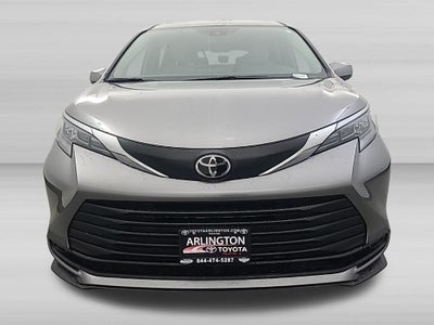 2026 Toyota Sienna LE 8 Passenger