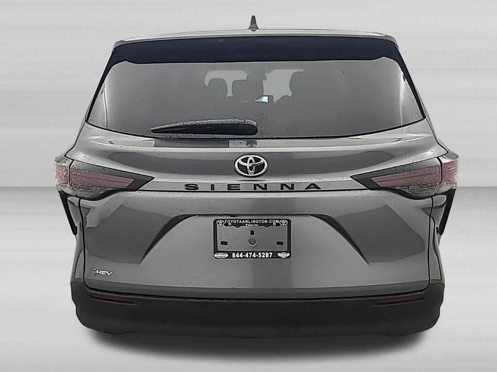 2026 Toyota Sienna LE 8 Passenger