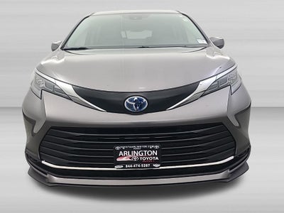 2024 Toyota Sienna LE AWD 8 Passanger