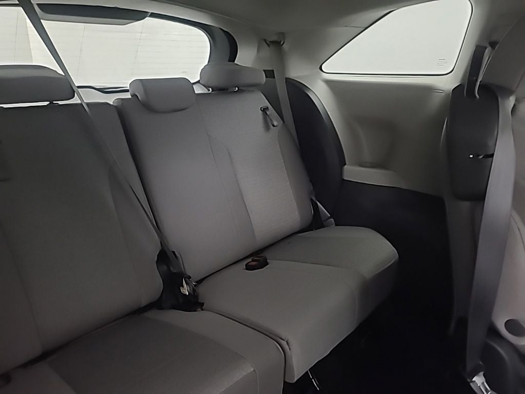 2024 Toyota Sienna LE AWD 8 Passanger