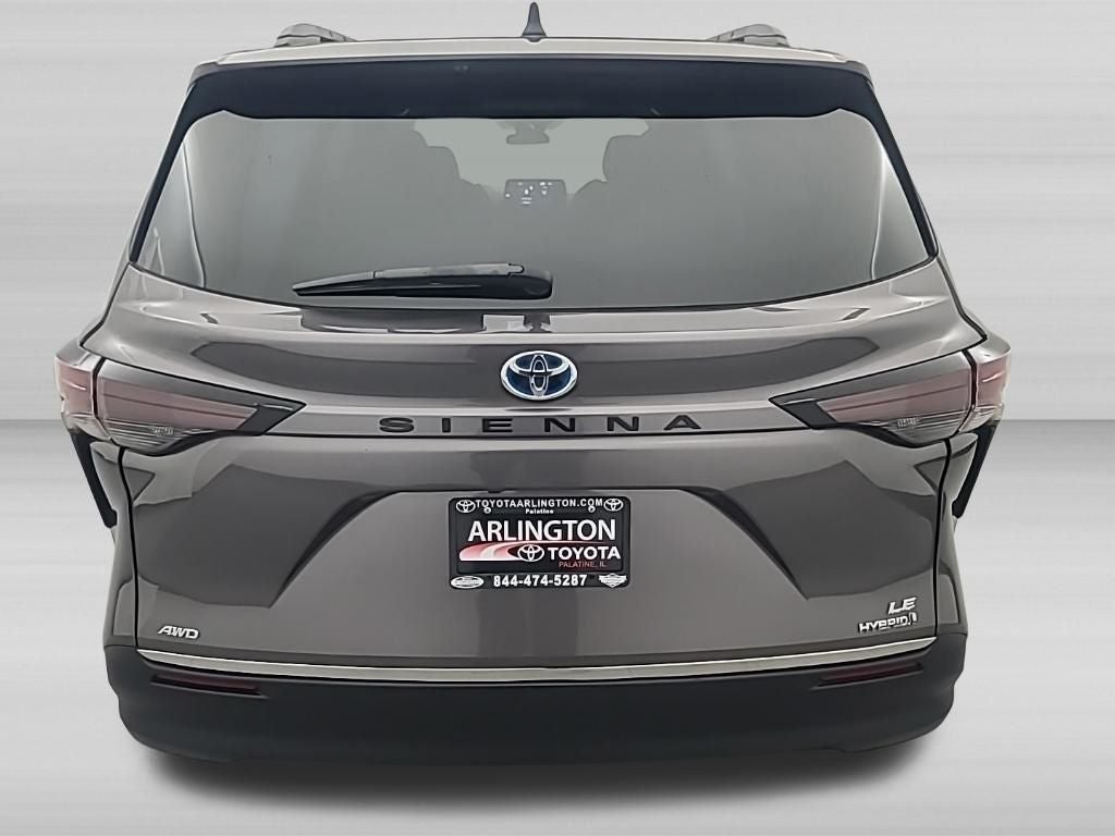 2024 Toyota Sienna LE AWD 8 Passanger