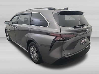 2024 Toyota Sienna LE AWD 8 Passanger