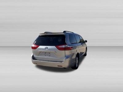 2017 Toyota Sienna LE 8 Passenger
