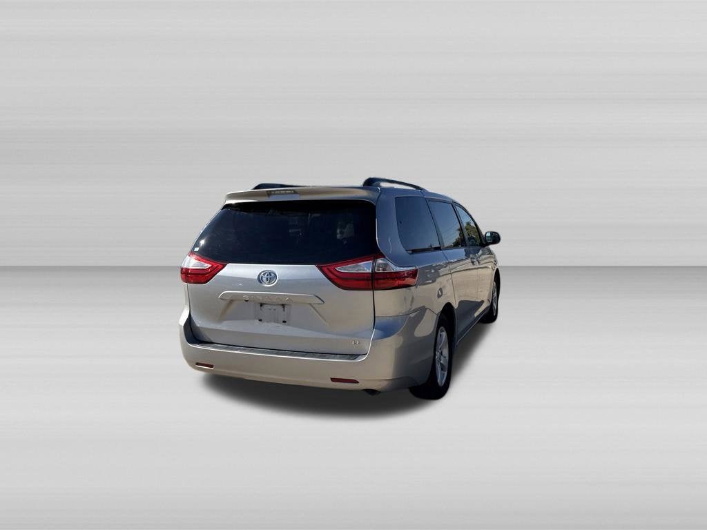 2017 Toyota Sienna LE 8 Passenger