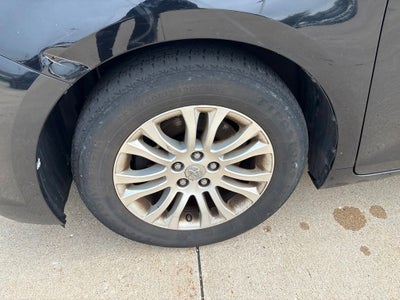 2015 Toyota Sienna XLE 8 Passenger