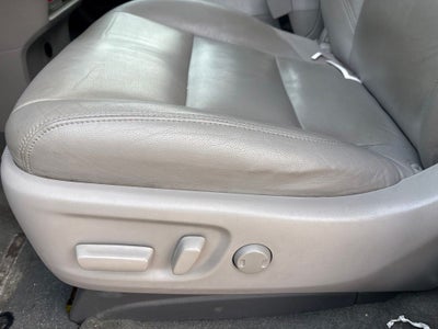 2015 Toyota Sienna XLE 8 Passenger