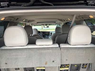 2015 Toyota Sienna XLE 8 Passenger