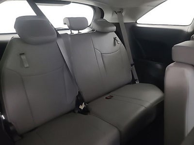 2025 Toyota Sienna XLE 8 Passenger