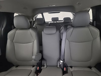 2025 Toyota Sienna XLE 8 Passenger