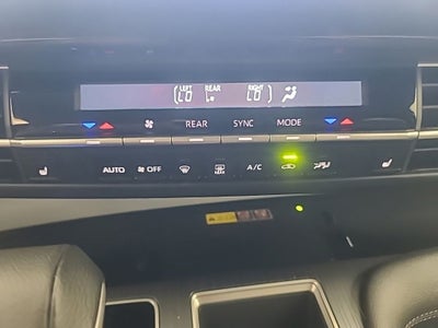 2025 Toyota Sienna XLE 8 Passenger