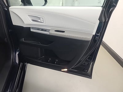 2025 Toyota Sienna XLE 8 Passenger
