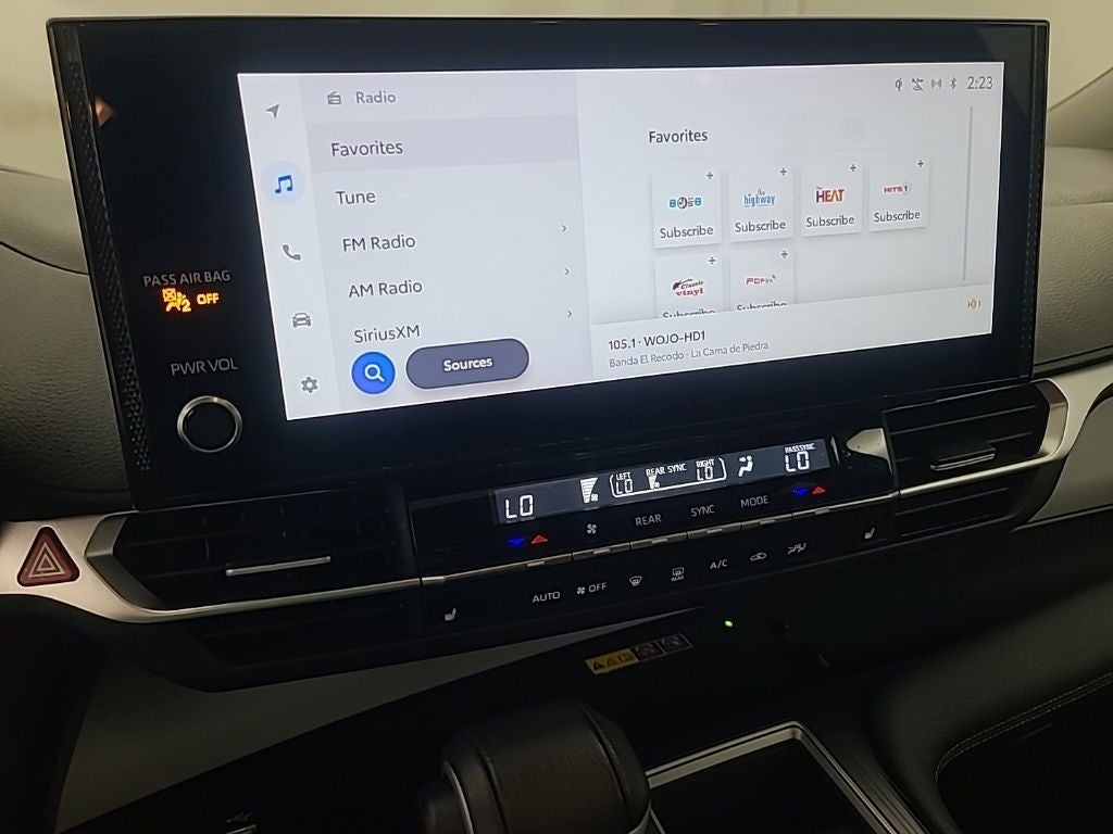 2025 Toyota Sienna XLE 8 Passenger