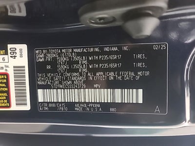 2025 Toyota Sienna XLE 8 Passenger