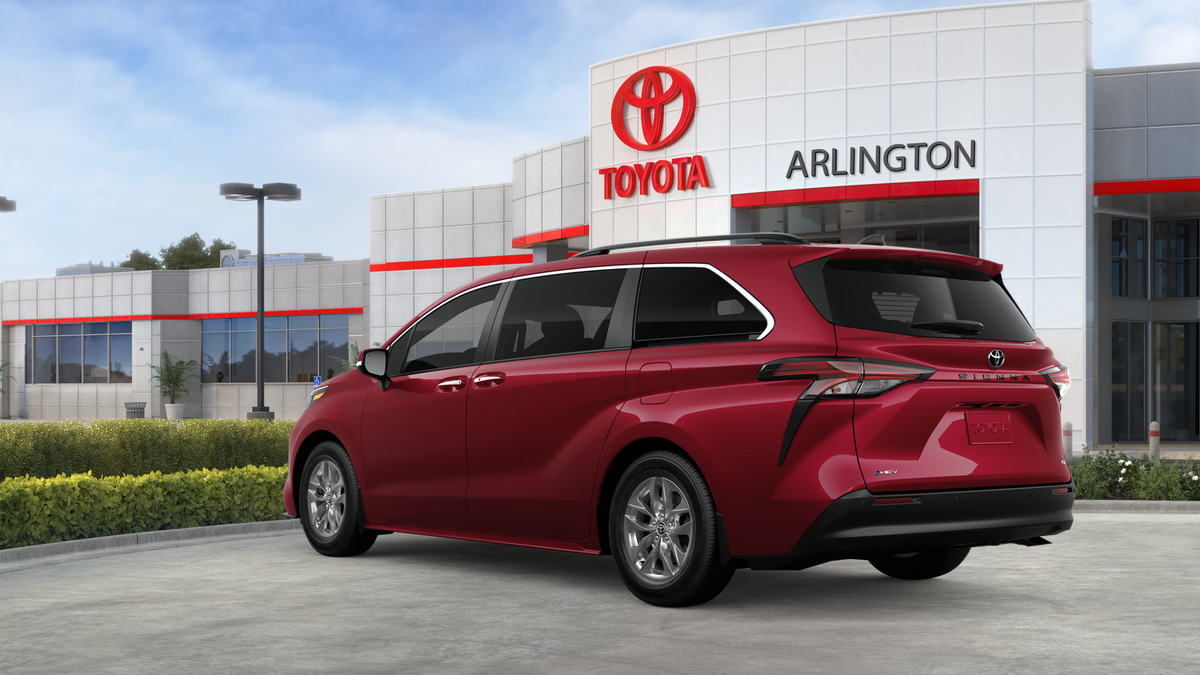 2026 Toyota Sienna XLE