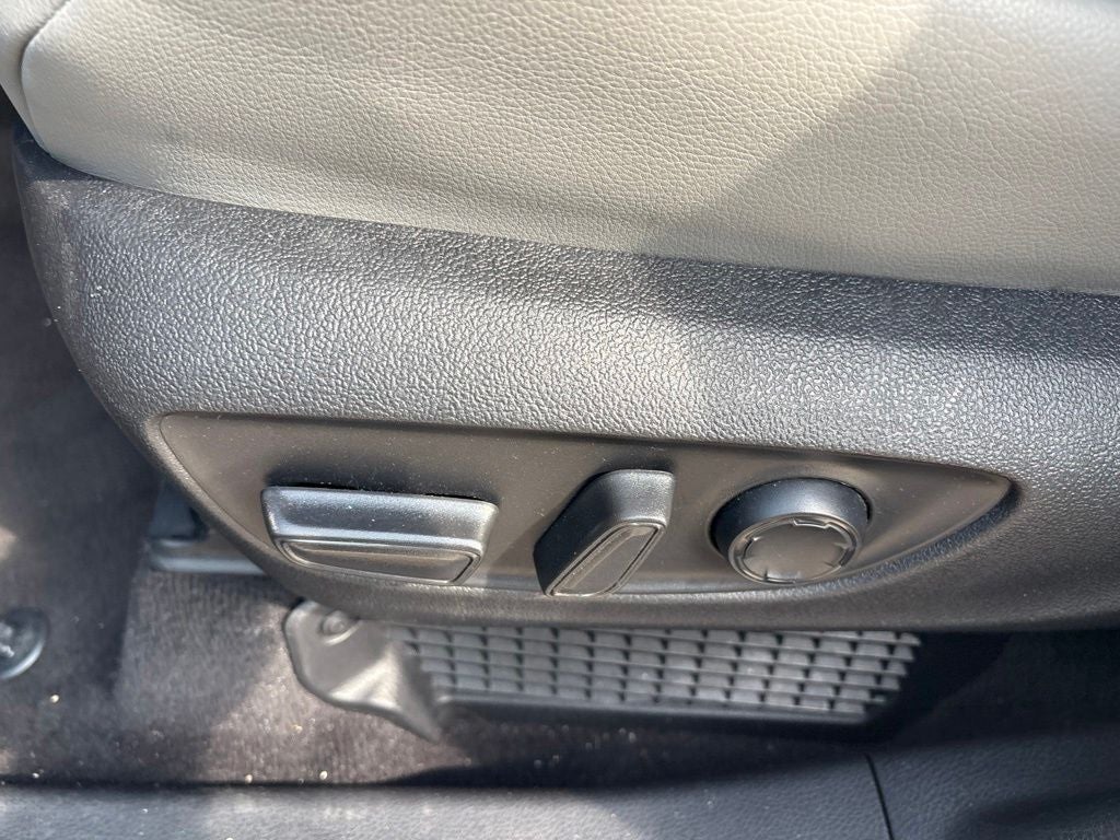 2026 Toyota Sienna XLE 8 Passenger