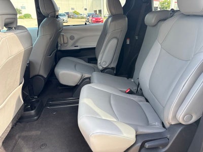 2026 Toyota Sienna XLE 8 Passenger