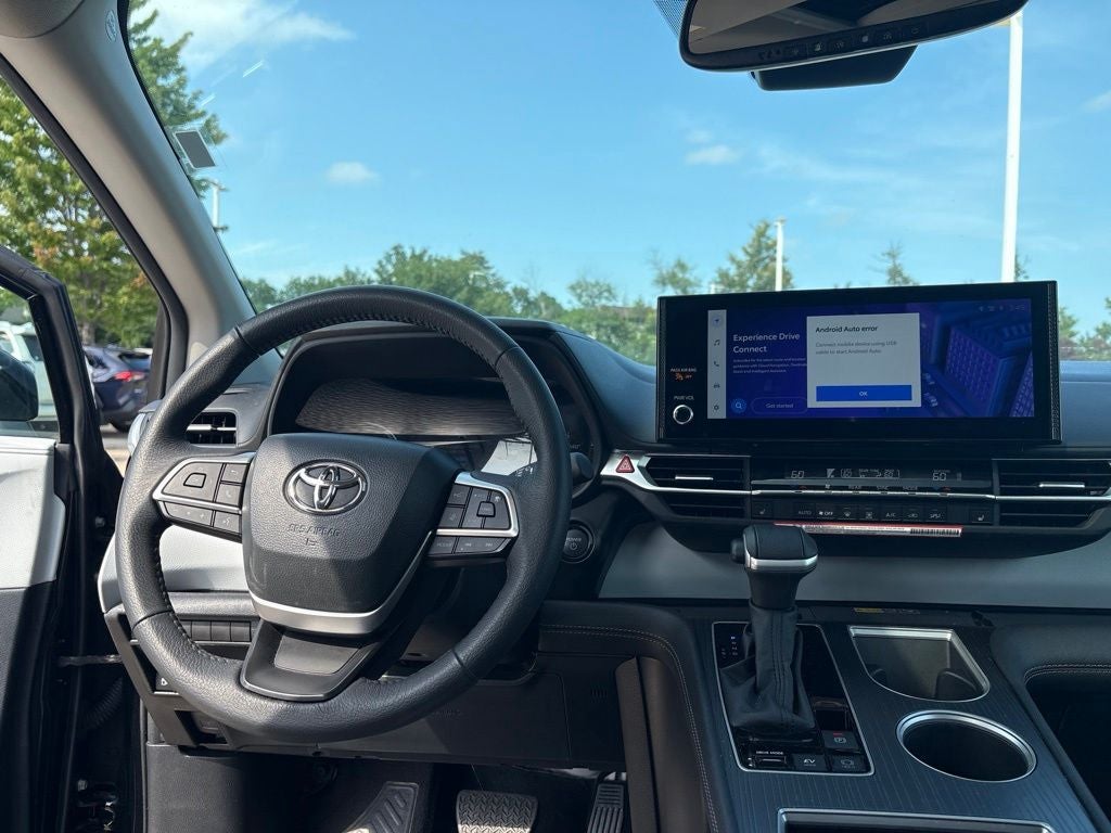 2026 Toyota Sienna XLE 8 Passenger