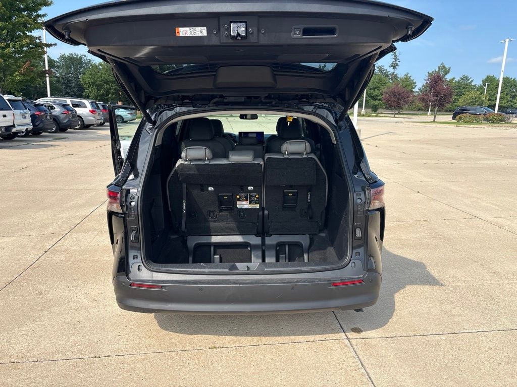 2026 Toyota Sienna XLE 8 Passenger