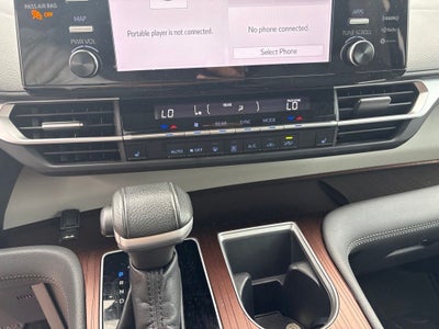 2023 Toyota Sienna XLE 7 Passenger
