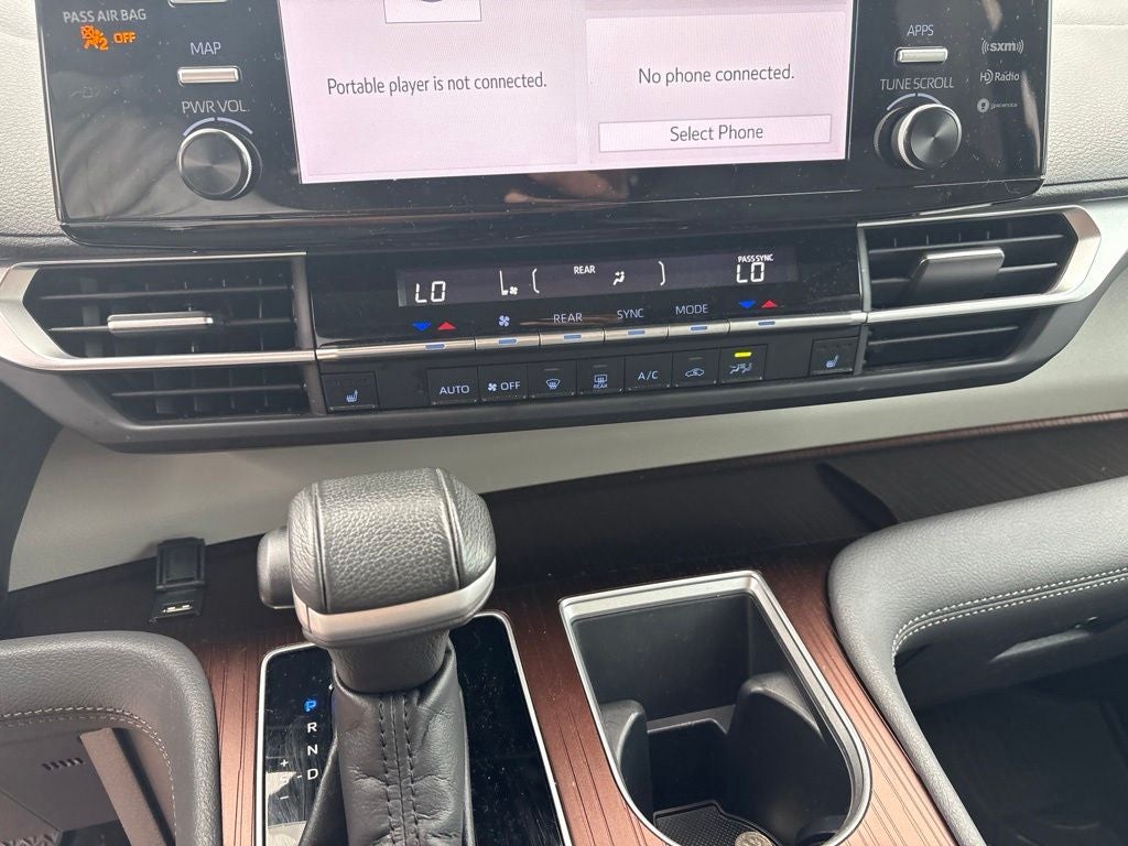 2023 Toyota Sienna XLE 7 Passenger