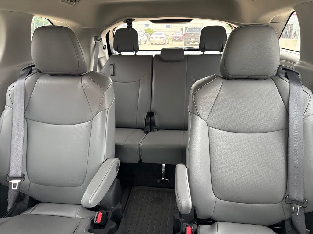 2023 Toyota Sienna XLE 7 Passenger