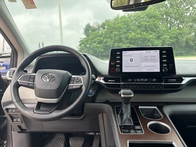 2023 Toyota Sienna XLE 7 Passenger