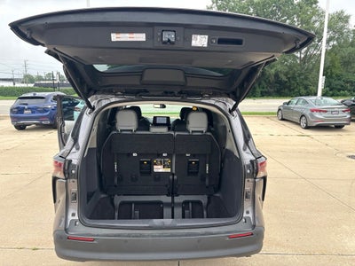 2023 Toyota Sienna XLE 7 Passenger