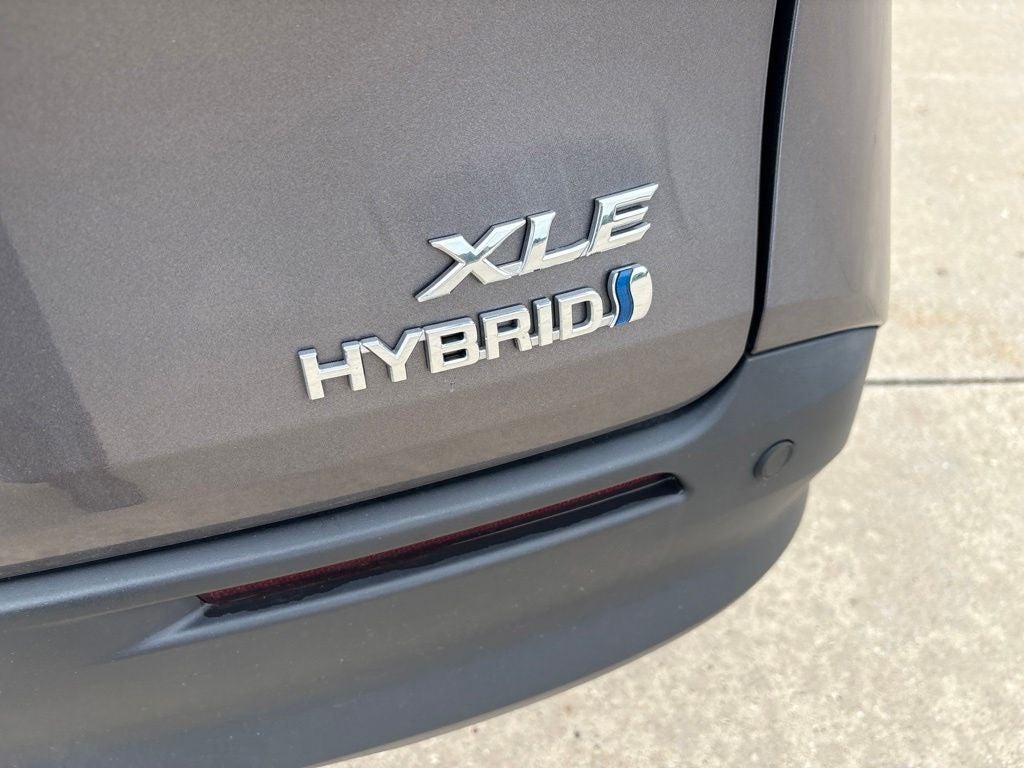 2023 Toyota Sienna XLE 7 Passenger