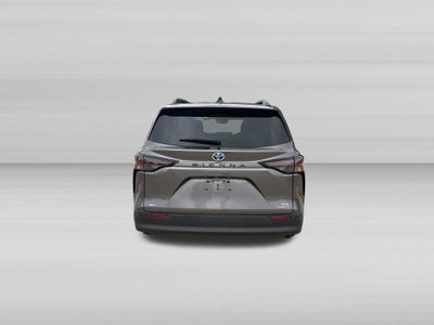 2023 Toyota Sienna XLE 7 Passenger