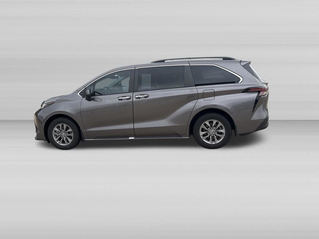 2023 Toyota Sienna XLE 7 Passenger