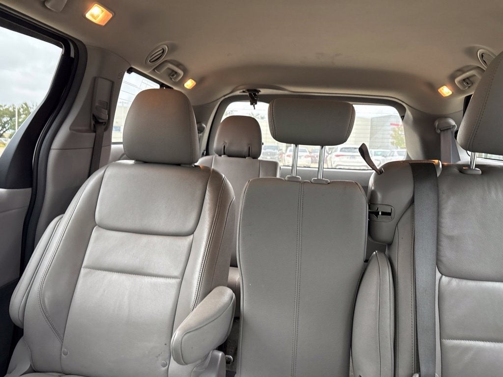 2017 Toyota Sienna L 7 Passenger