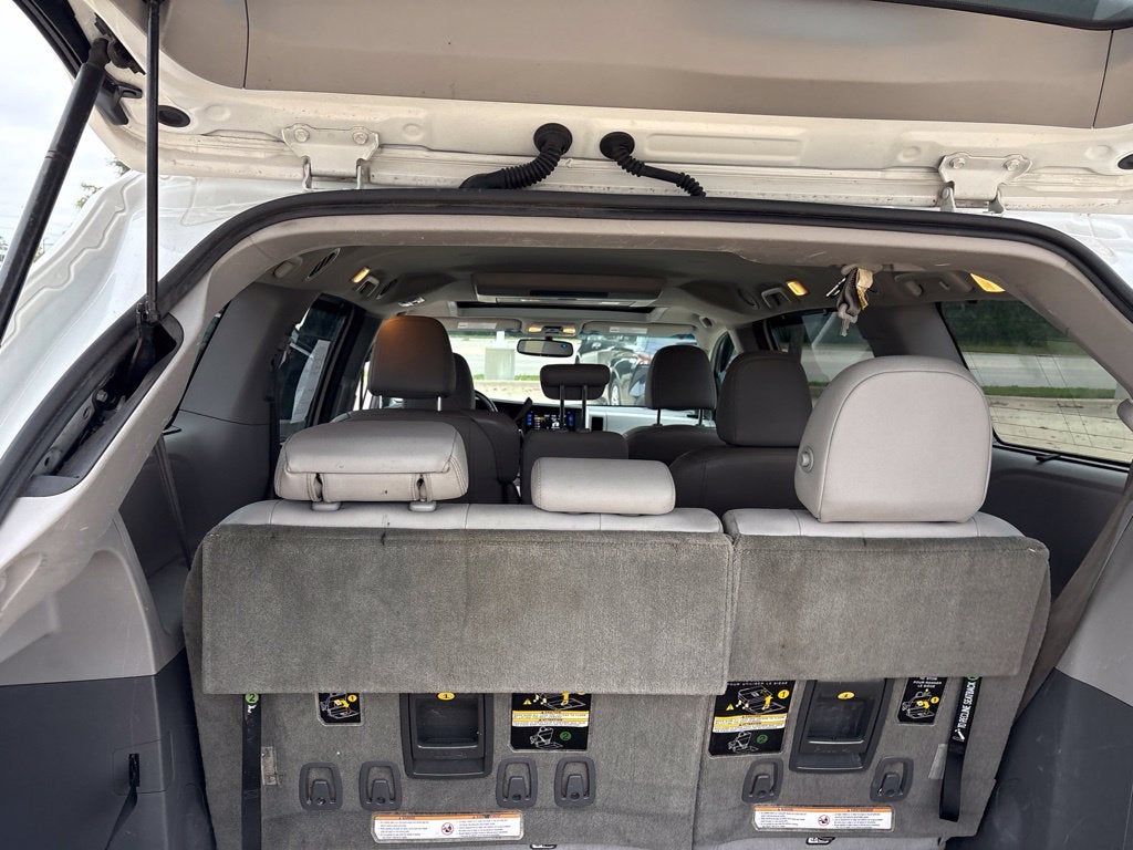 2017 Toyota Sienna L 7 Passenger