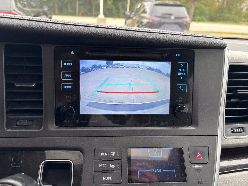 2017 Toyota Sienna L 7 Passenger