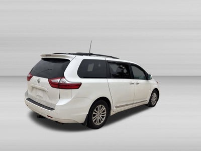 2017 Toyota Sienna L 7 Passenger