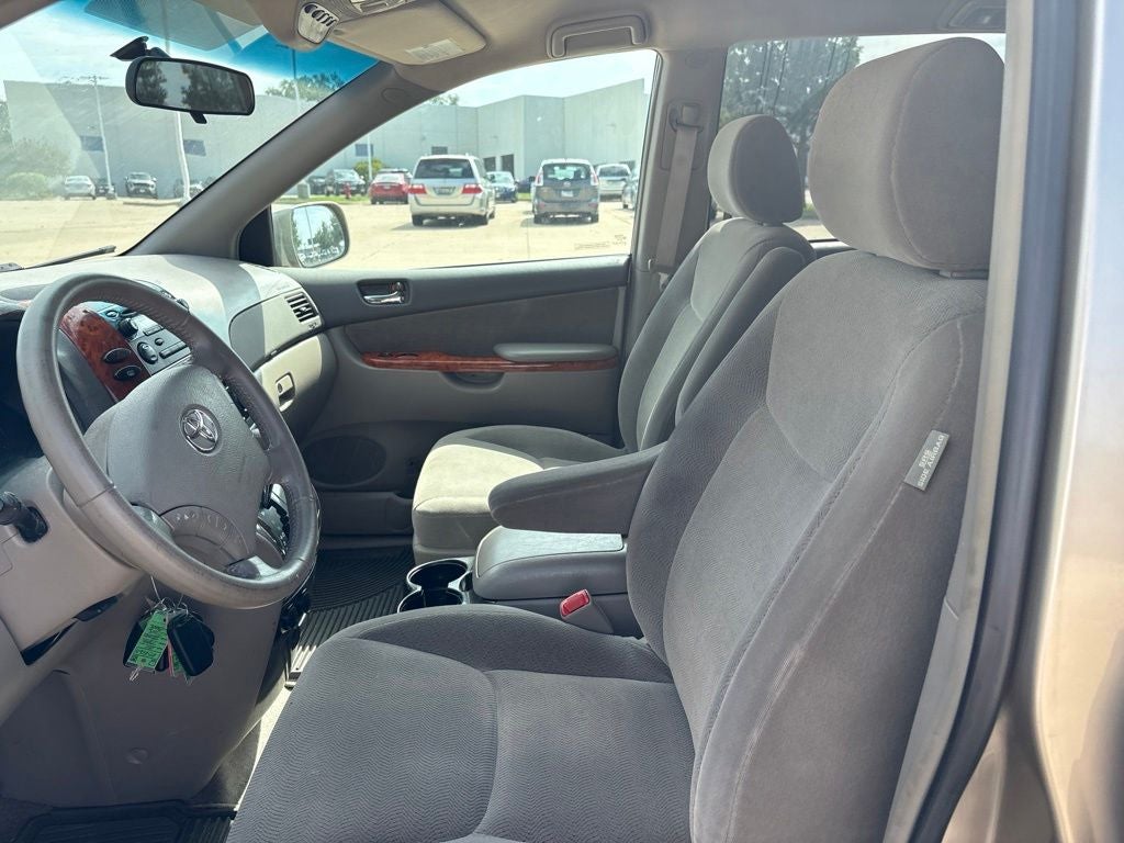 2007 Toyota SIENNA XLE