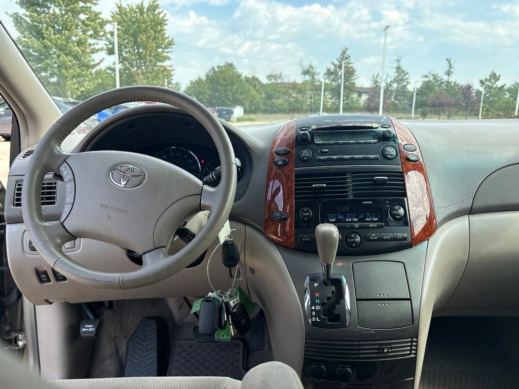 2007 Toyota SIENNA XLE