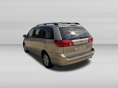 2007 Toyota SIENNA XLE