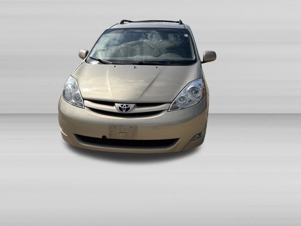 2007 Toyota SIENNA XLE