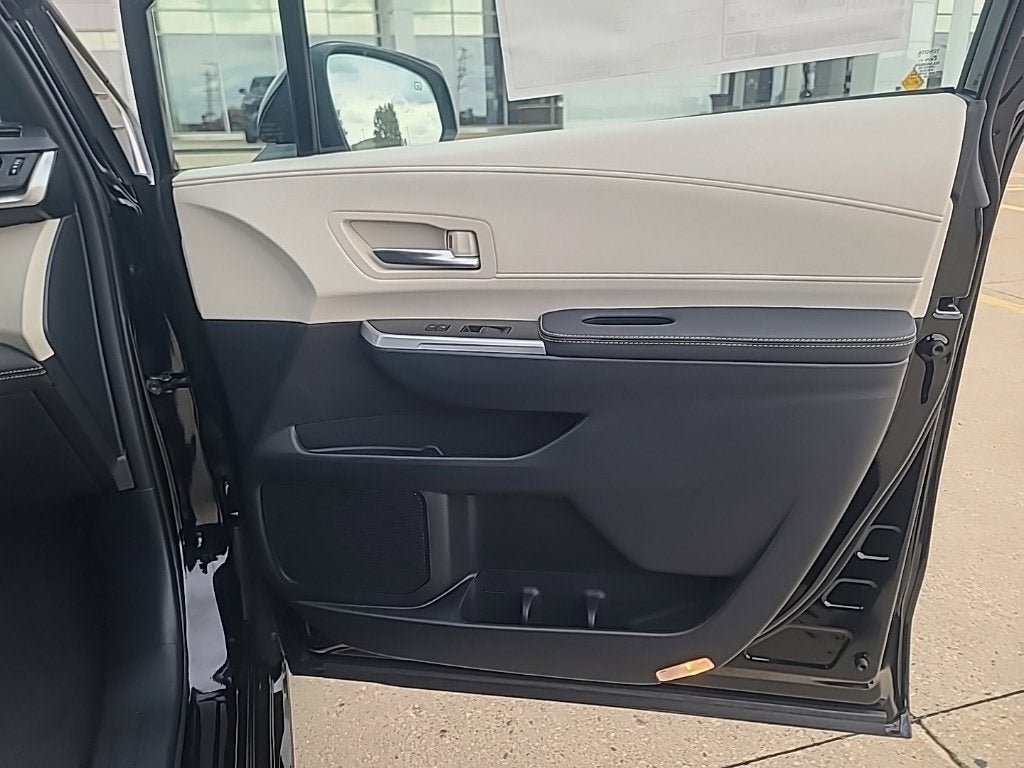 2026 Toyota Sienna Limited 7 Passenger