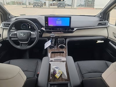2026 Toyota Sienna Limited 7 Passenger