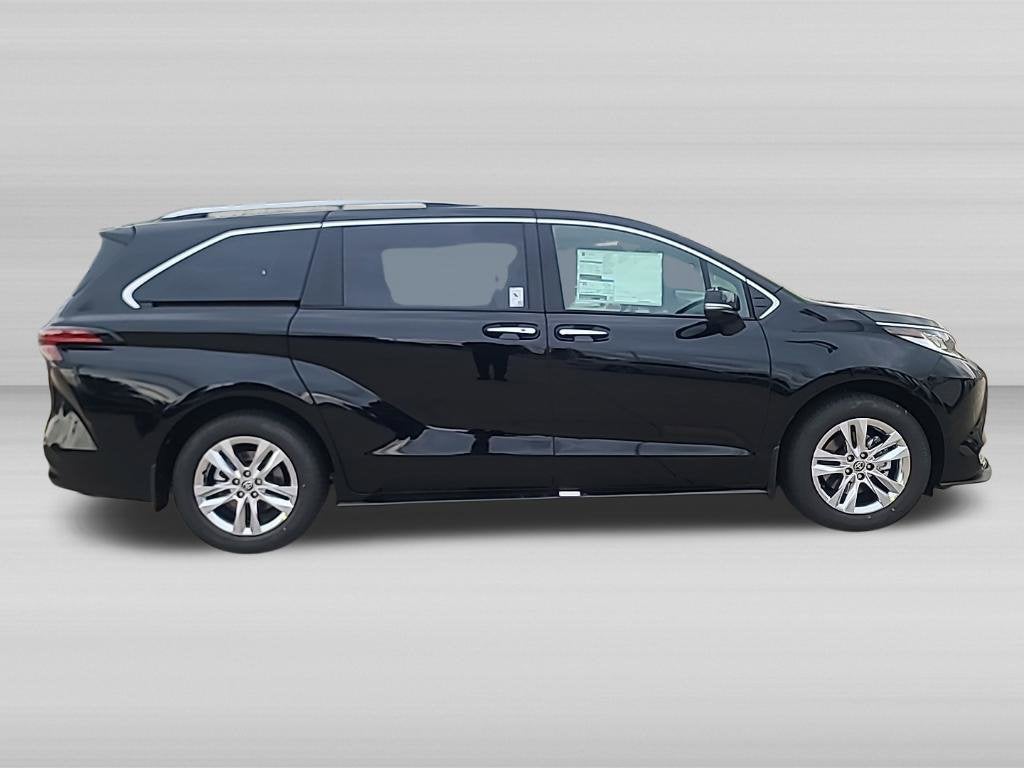 2026 Toyota Sienna Limited 7 Passenger