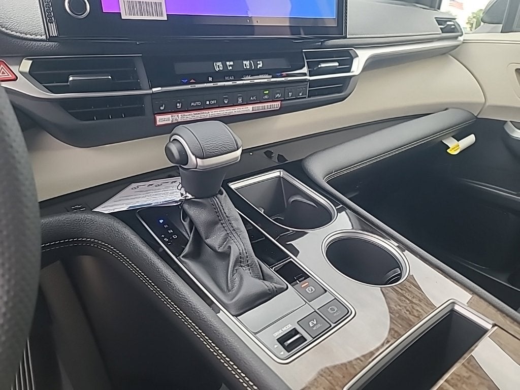 2026 Toyota Sienna Limited 7 Passenger