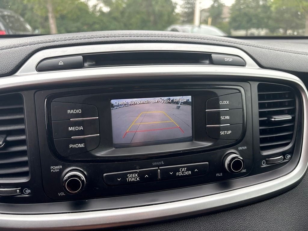2016 Kia Sorento LX