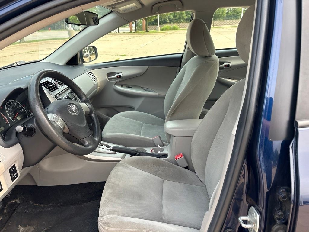2012 Toyota COROLLA LE