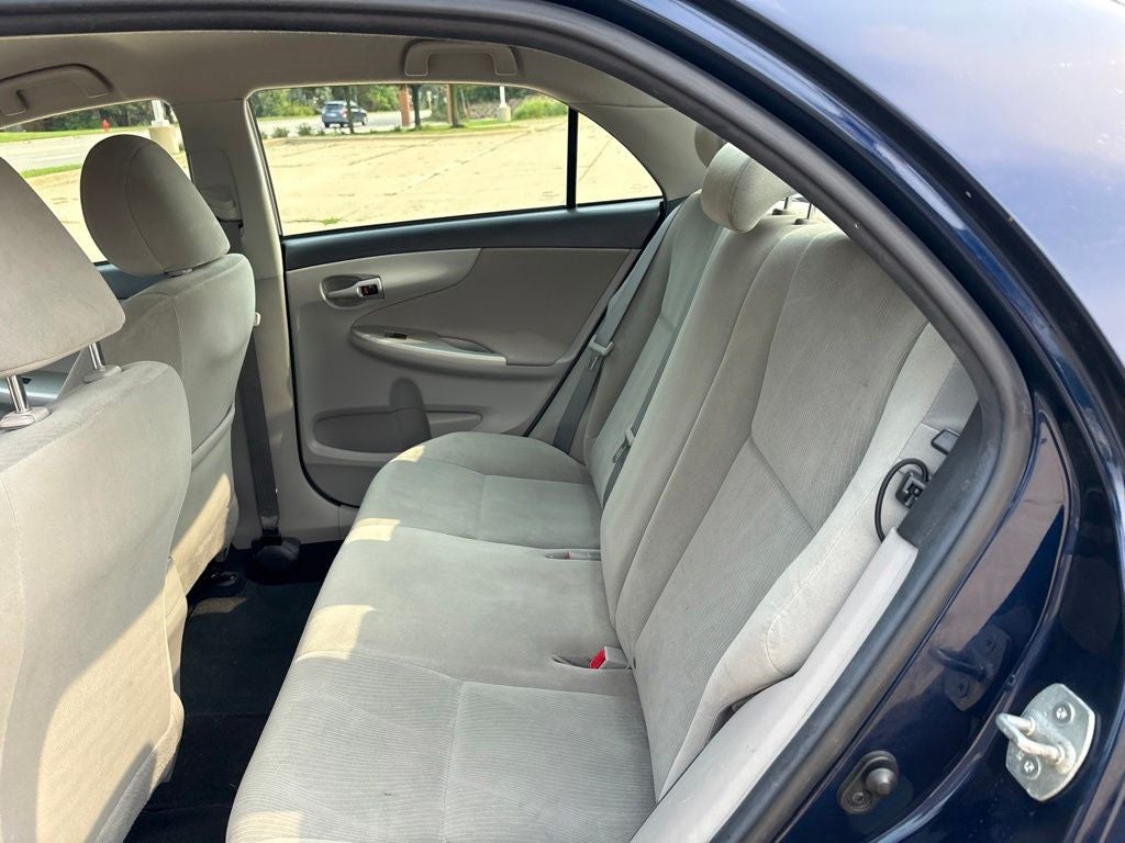 2012 Toyota COROLLA LE