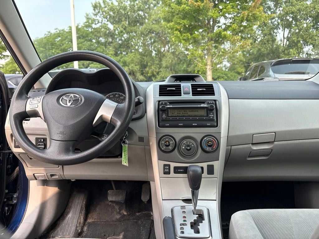 2012 Toyota COROLLA LE